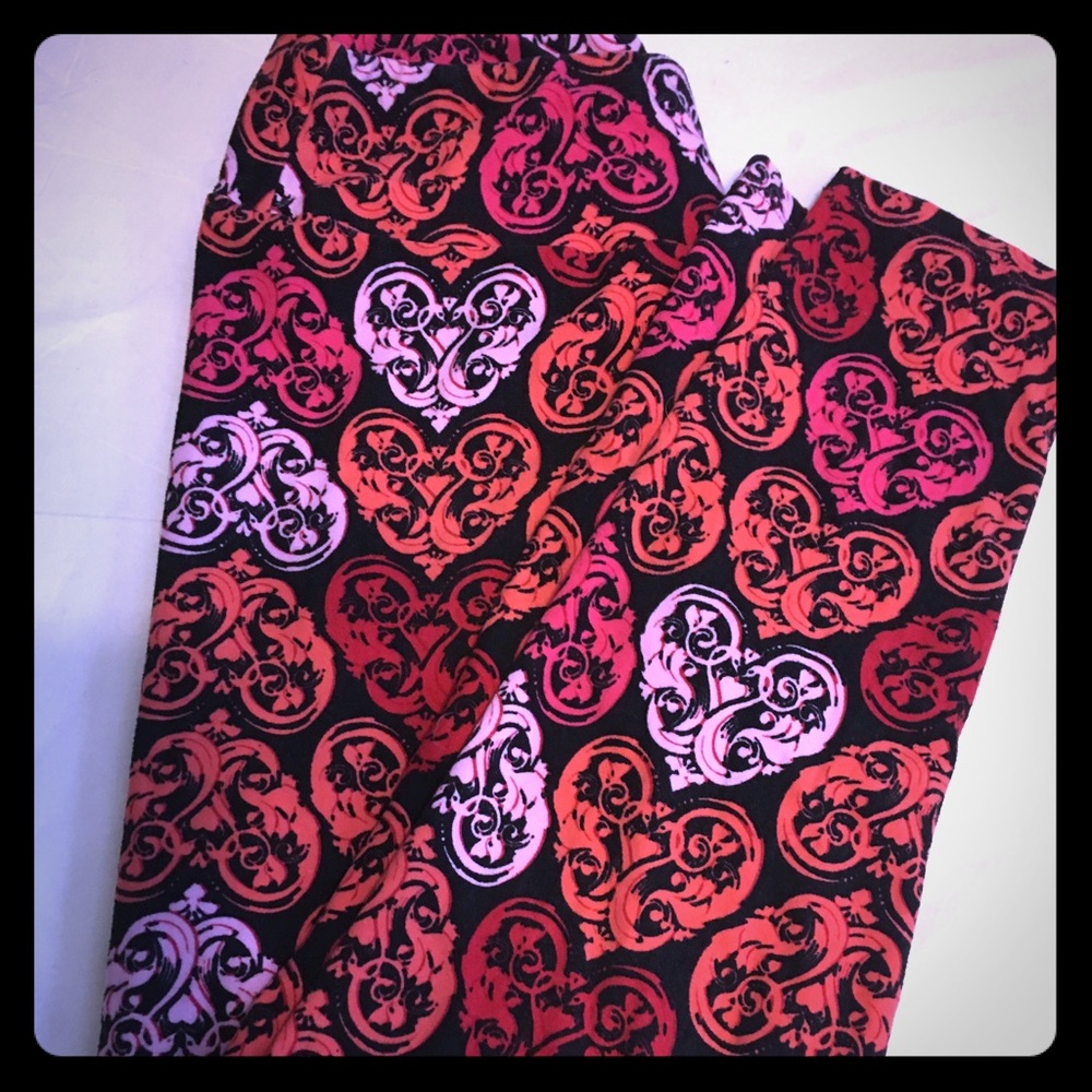 Valentines Day collection LLR leggings!